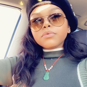 Meet your Posher, Kendra